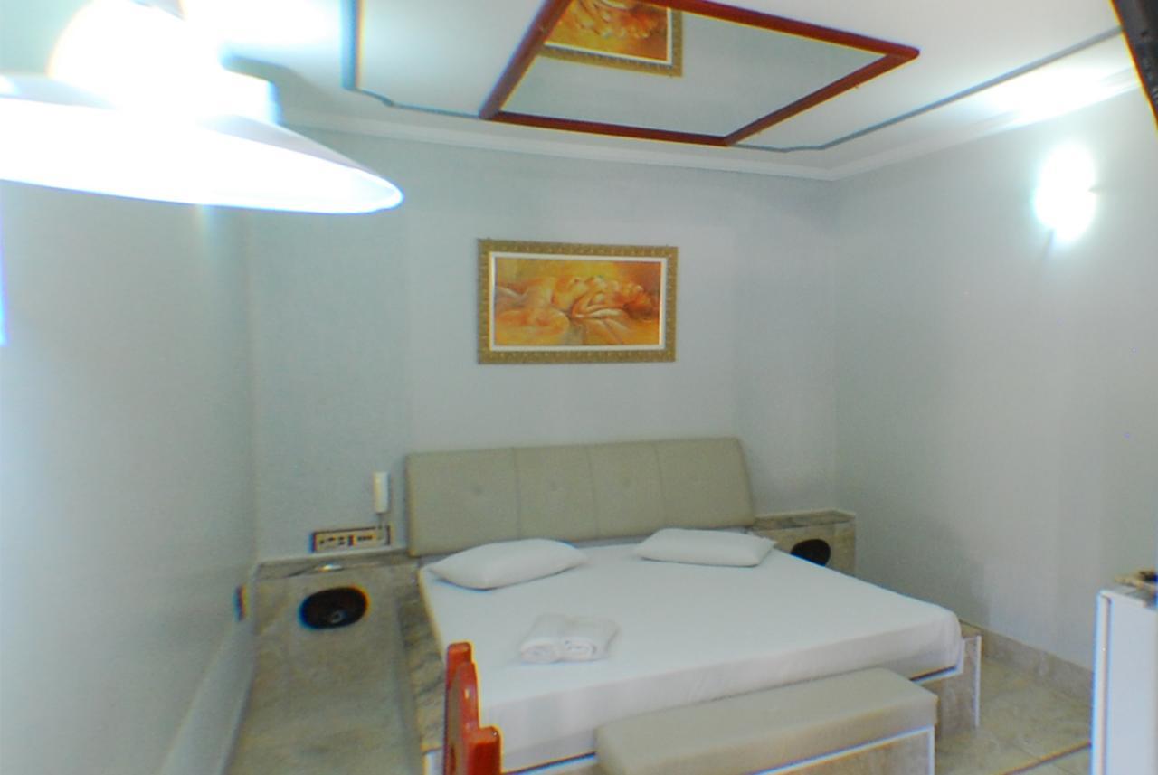 Castellu'S (Adults Only) Hotel Pirassununga Buitenkant foto